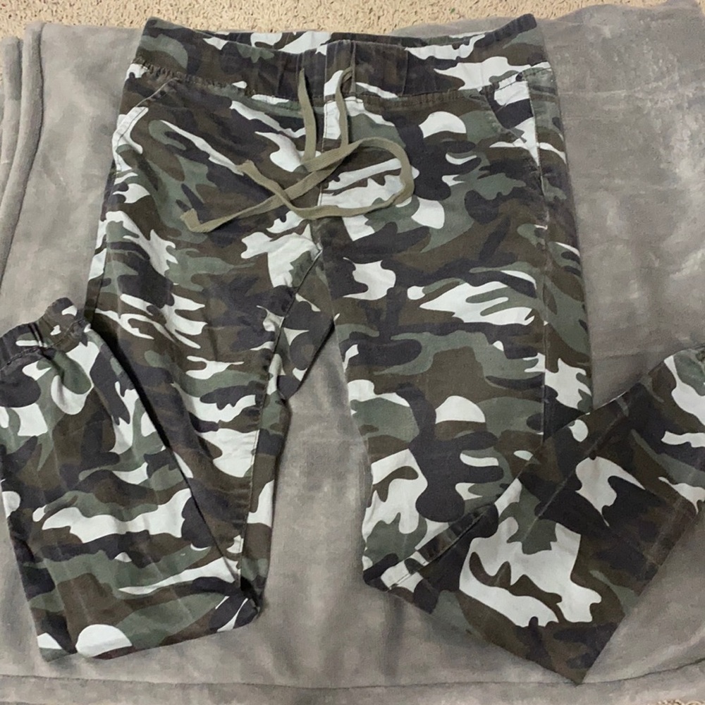 Joggers/ capris